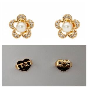 ♠️ KATE SPADE NEW YORK Gold Cream Jeweled Stencil Scallop Stud Earrings NWT